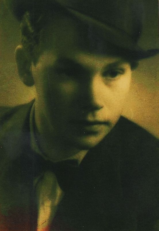 Arens Punak kaabuga 1943