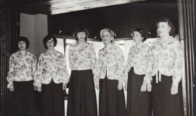 Taevaskoja kolhoosi naisansambel