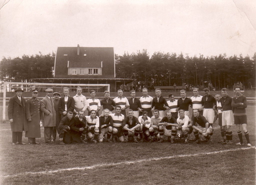 Eesti jalgpallimeeskond Leedus ca 1930