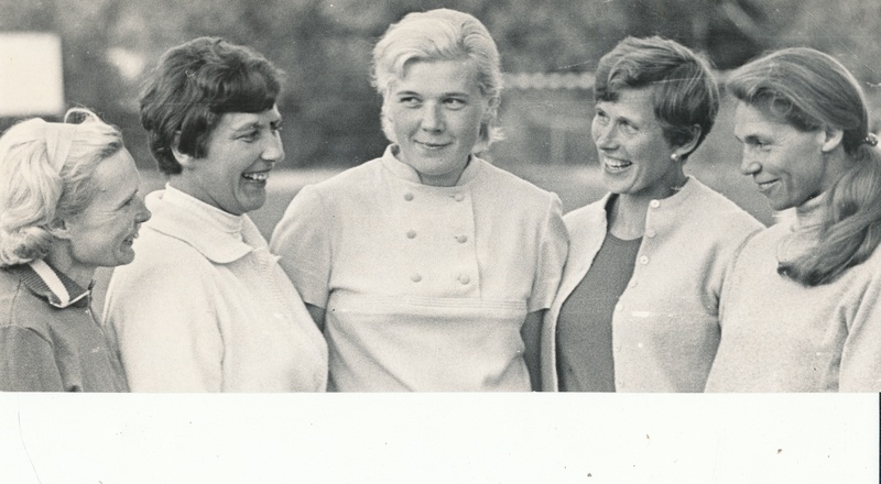 Pärnu naiskergejõustiklaste päeva osavõtjad 1970