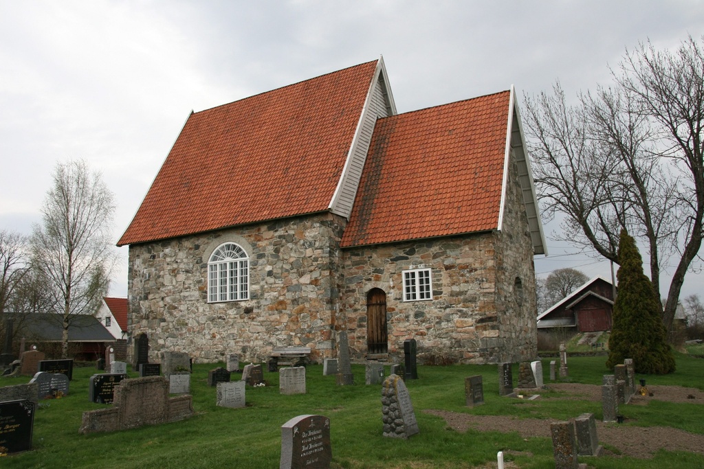 Frogner kirke, gamle (Sørum)