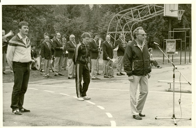 Kolga kooli staadionil Kirovi II MÄNGUD