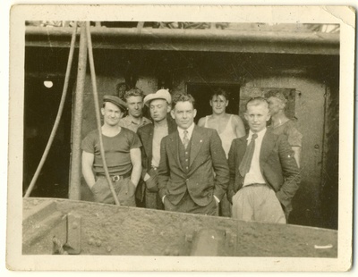 Endel- Aleksander Silberberg- Vaarik ja meremehed laeval, umbes 1930 a.  similar photo