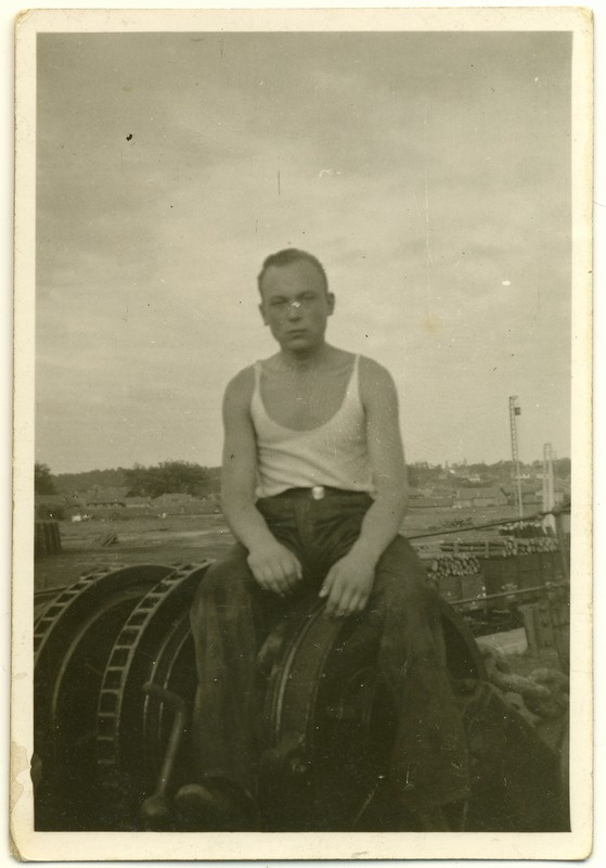 Endel-Aleksander Silberg- Vaarik täisportree meremehena.