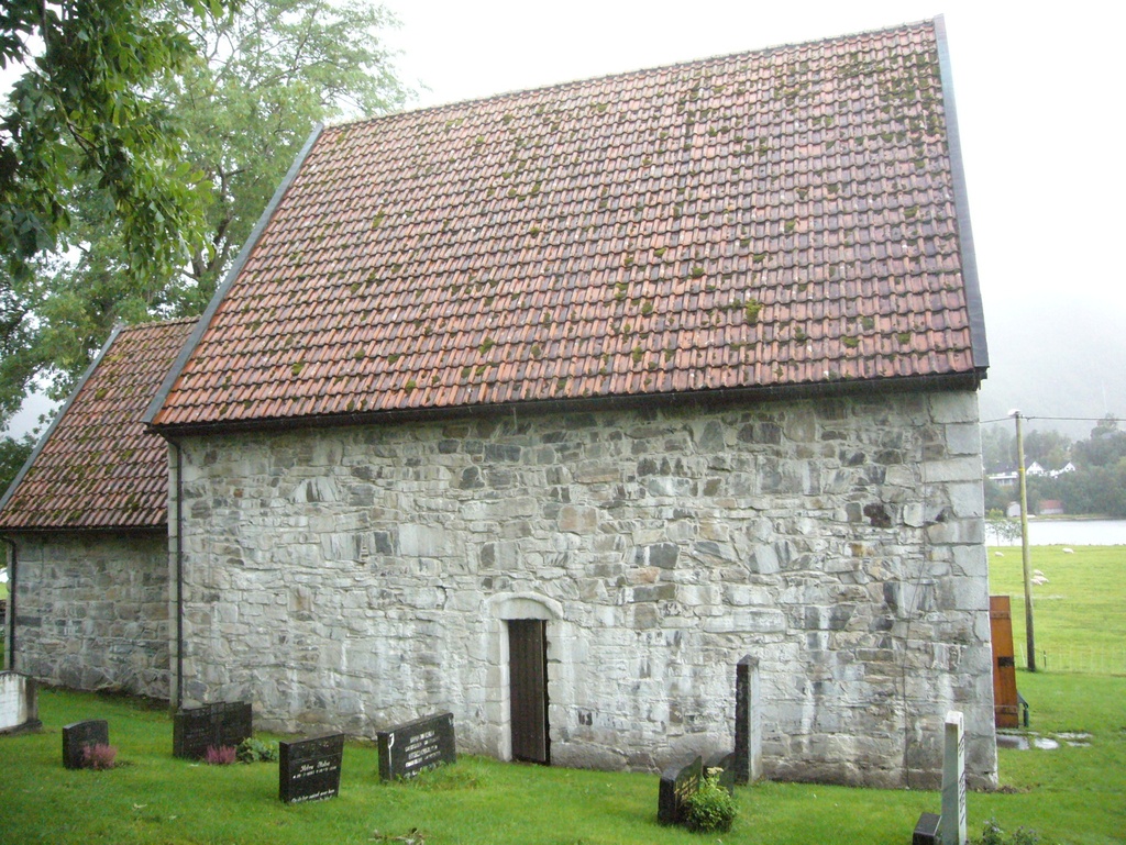 St. Jetmund kirke, St. Jetmund kyrkje (Vanylven)