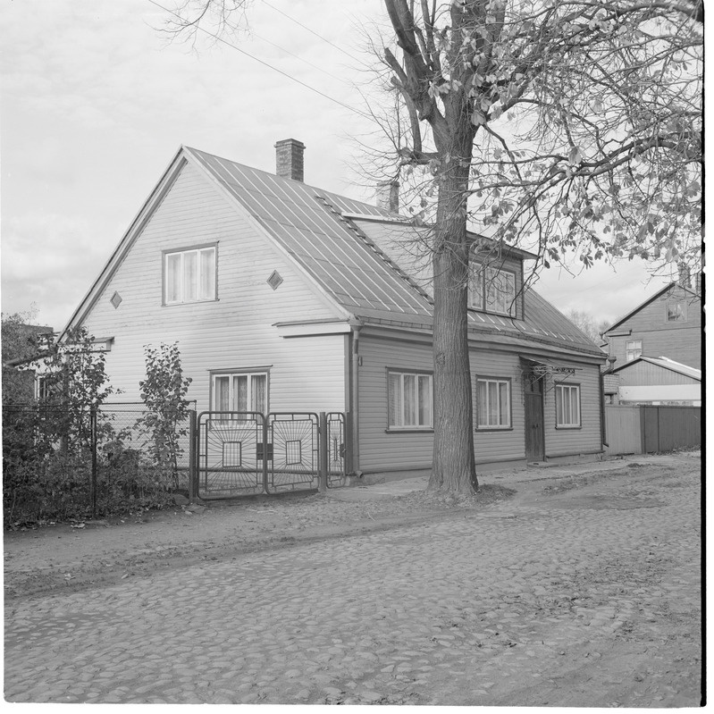 Tartu, Risti 4, ehitatud umbes 1880. aastal.