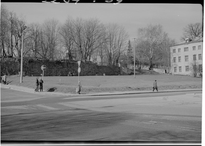 Tartu, Ülikooli ja Vanemuise tänavate ristumiskoht. Vaade endisele suveaiale turuhoone poolt.  similar photo