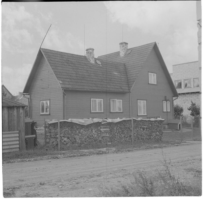 Tartu, Kruusavälja 5a, ehitatud 1957. aastal.