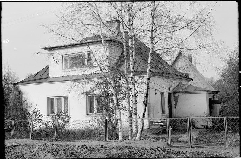 Tartu, L. Puusepa 14.