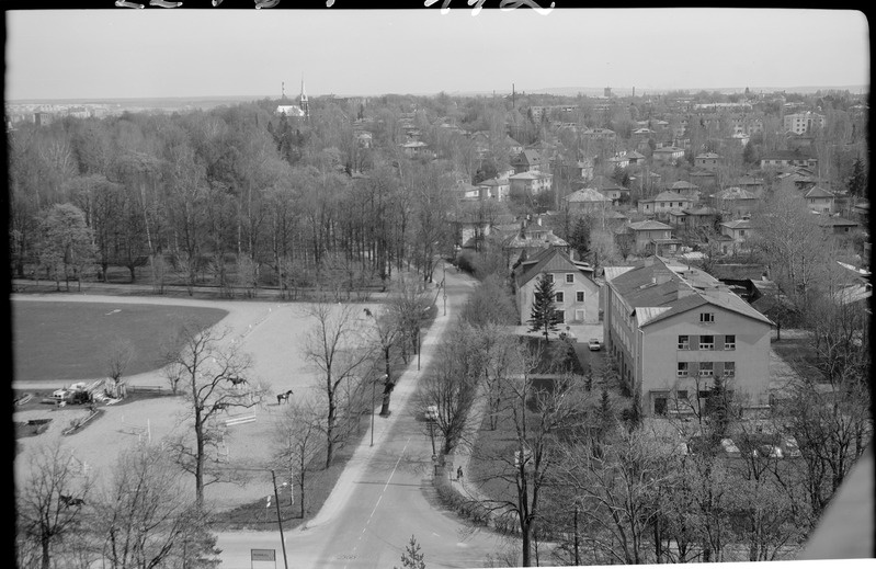 Tartu, Tähtvere. Vaade EPA uue ühiselamu juurest kesklinna suunas.