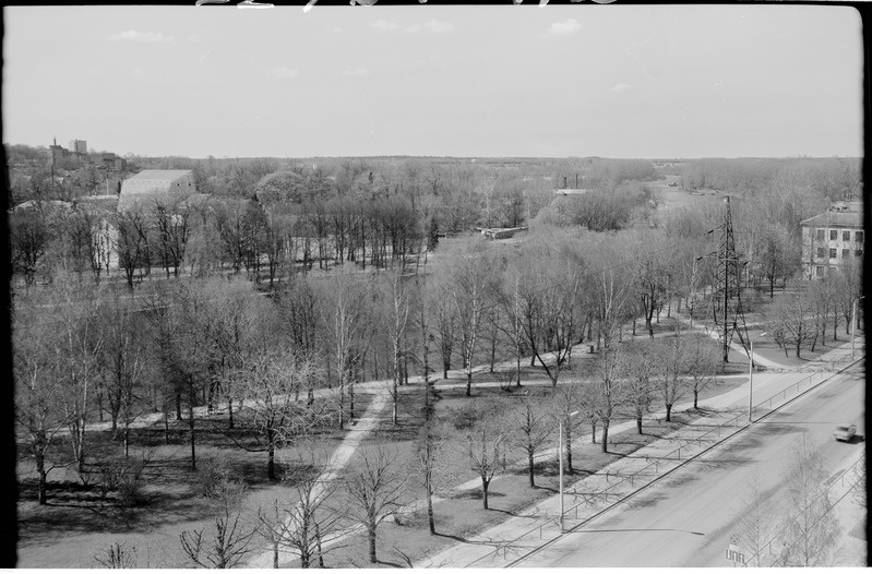 Tartu, Emajõgi ülesvoolu TRÜ ühiselamute juurest.