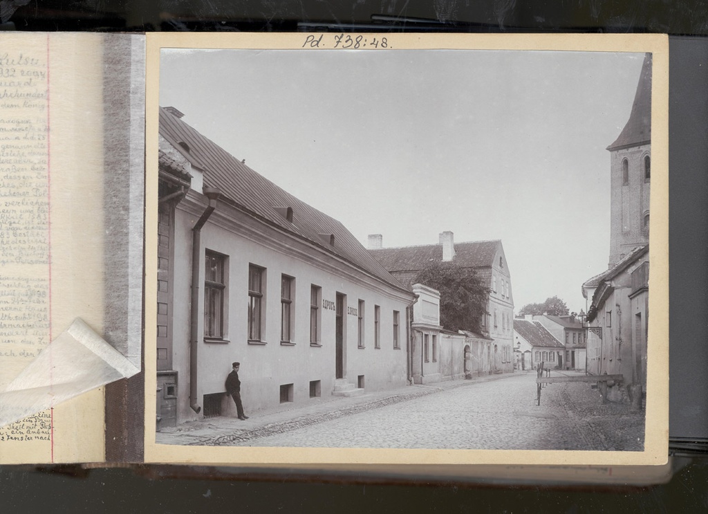 Lutsu tänav 10 ja 12