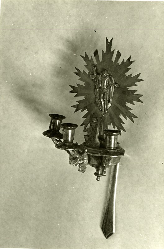 Tornimäe õigeusu kiriku küünlajalg