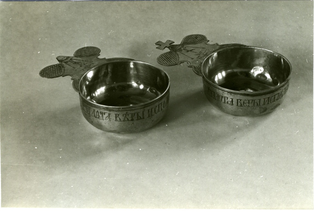 Muhu Hellamaa Peeter-Pauli kiriku peekrid