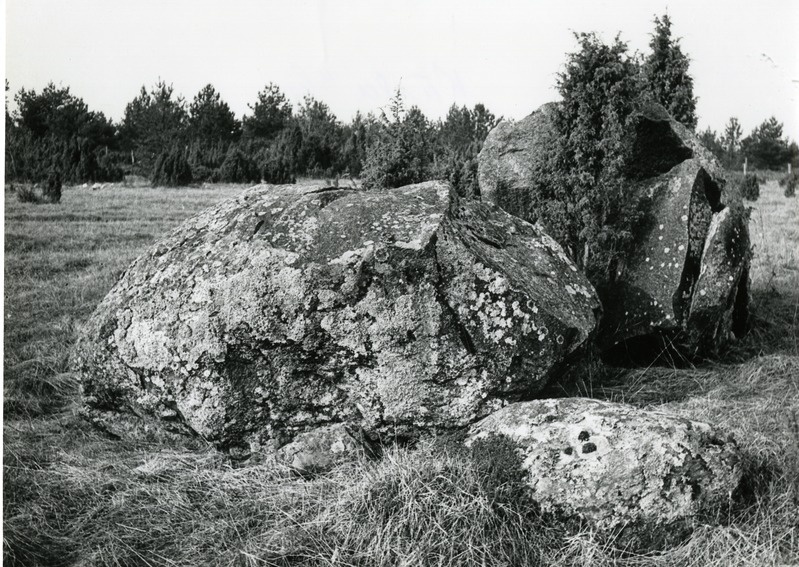Kivikalme Kärla vallas