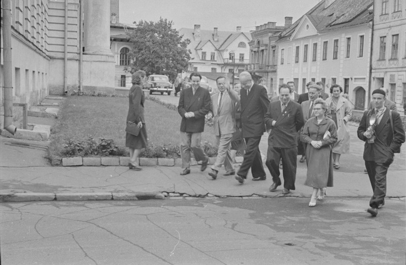 Soome ametiühingu delegatsioon Tartu ülikoolis. 13. september 1957. a.