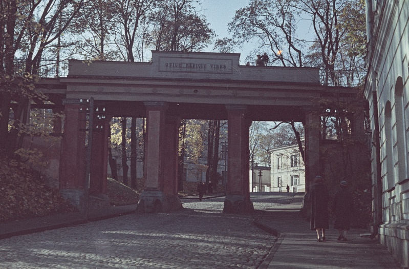 Tartu linna vaated. Toomemägi, Emajõe-äärne. 1954. a.