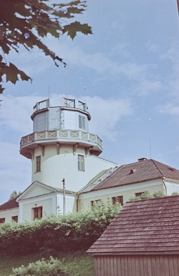 Tartu linna vaated. Toomemägi, Emajõe-äärne. 1954. a.  similar photo