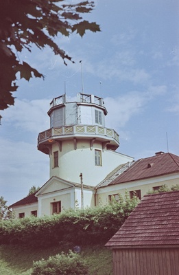 Tartu linna vaated. Toomemägi, Emajõe-äärne. 1954. a.  similar photo