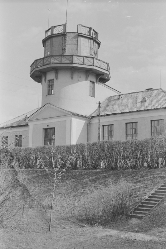 Tartu linna vaated. Tähetorn, N. Pirogovi ausammas, pioneeridemaja. 1960. a.