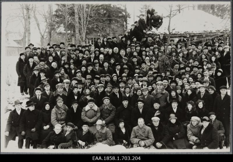 Grupifoto Põllumeeste Seltsiga seotud inimestest