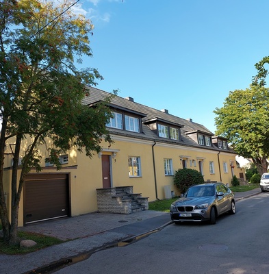 Korterelamud Tallinnas Kõrre tn, tänavavaade. Arhitektid Herbert Johanson ja Eugen Habermann rephoto