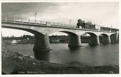 Auruveduriga kaubarong Sindi raudteesillal, 1930. aastad.  duplicate photo