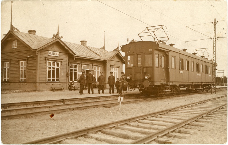Elektrimootorvagun M 2 Pääsküla jaamas, 1926.-1927. aastal.