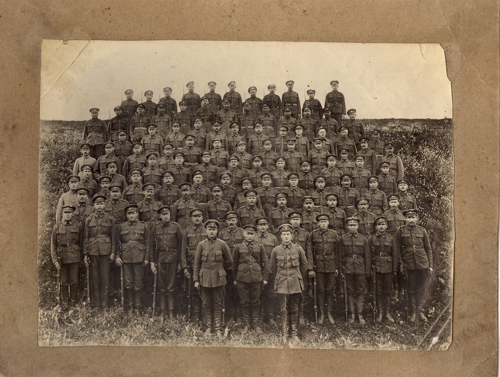 Vene jalaväerood Varssavis enne Krakovi rindele sõitu