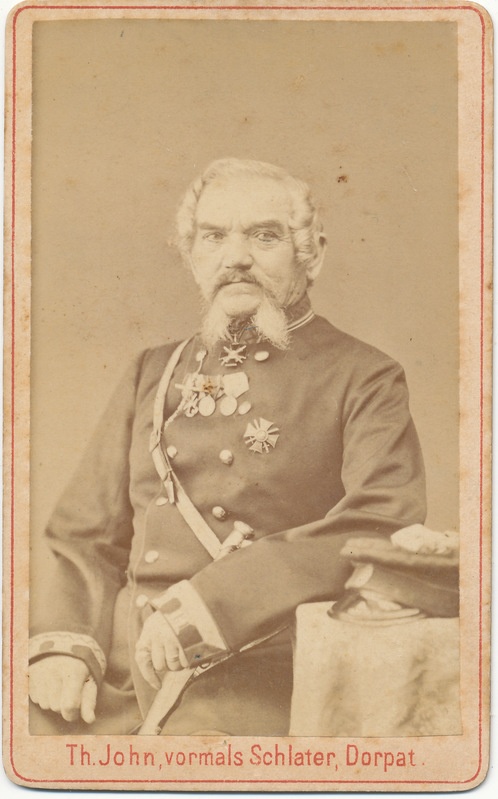 Luke mõisa Wrangel vormiriietuses