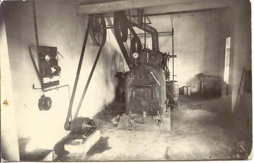 Vihula Piimaühingu Vihula koorejaama aurukatel