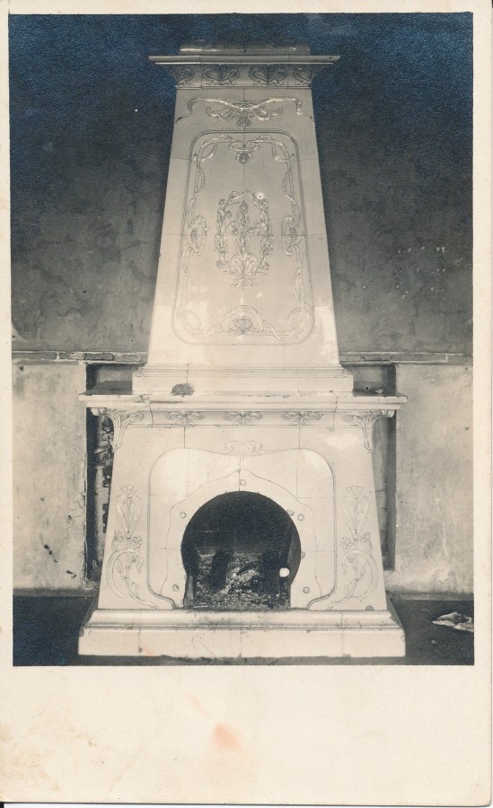 Laatre lossi kamin