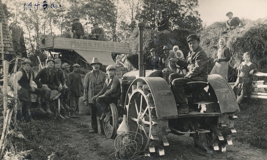 Foto. Rehepeks Kasperi talus, endises Linnamäe vallas 1933.a.