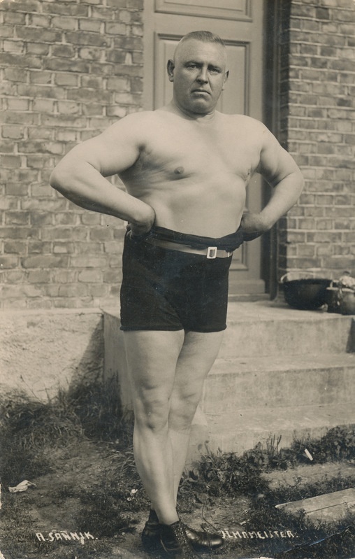 Saaremaa jõumees Aleksander Sannik