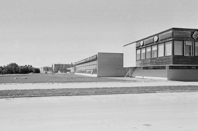 S. Kirovi nimeline näidiskalurikolhoos. Autoremonditöökoda.  similar photo