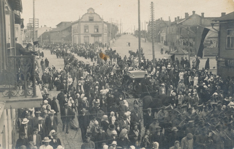 Landeswehri sõja esimestes lahingutes langenute matuserong