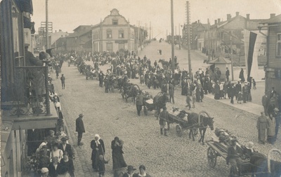 Landeswehri sõja esimestes lahingutes langenute matuserong  duplicate photo
