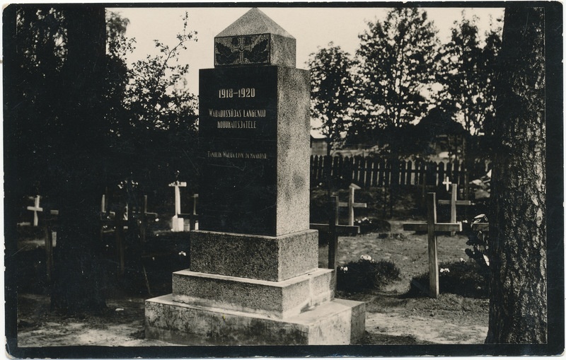 Vabadussõjas langenute mälestussammas Priimetsa kalmistul