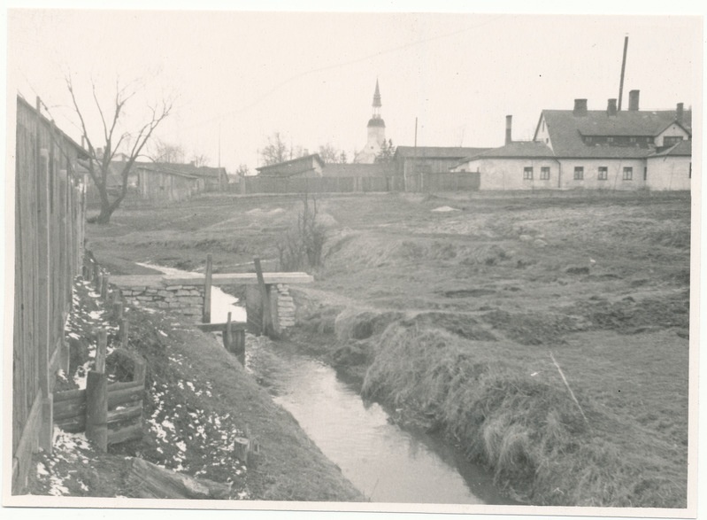 Piirioja Tartu tn.1 hoovil