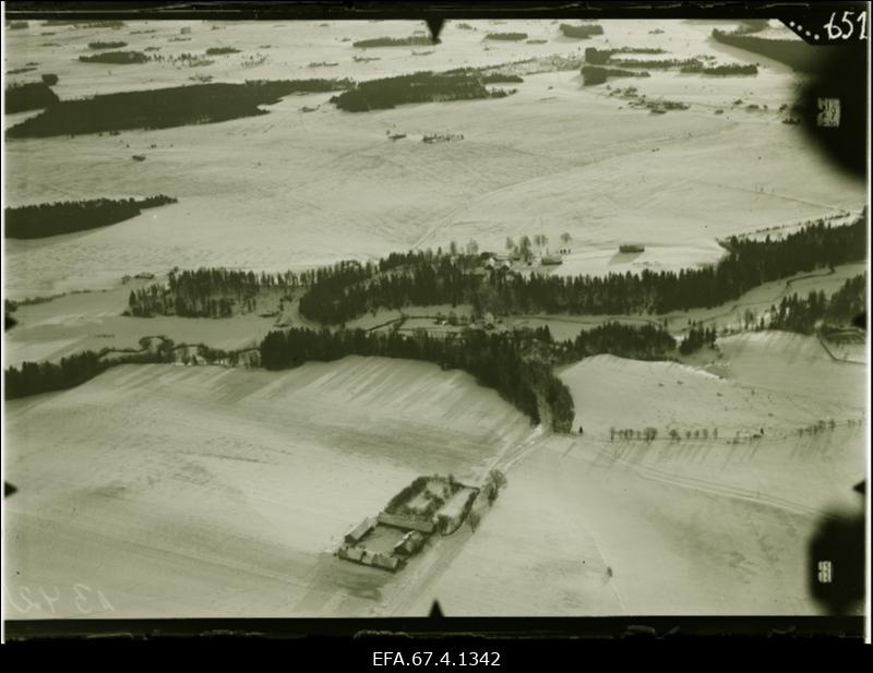 Põlva lähedal asuva Tilleoru lennuvaade.
