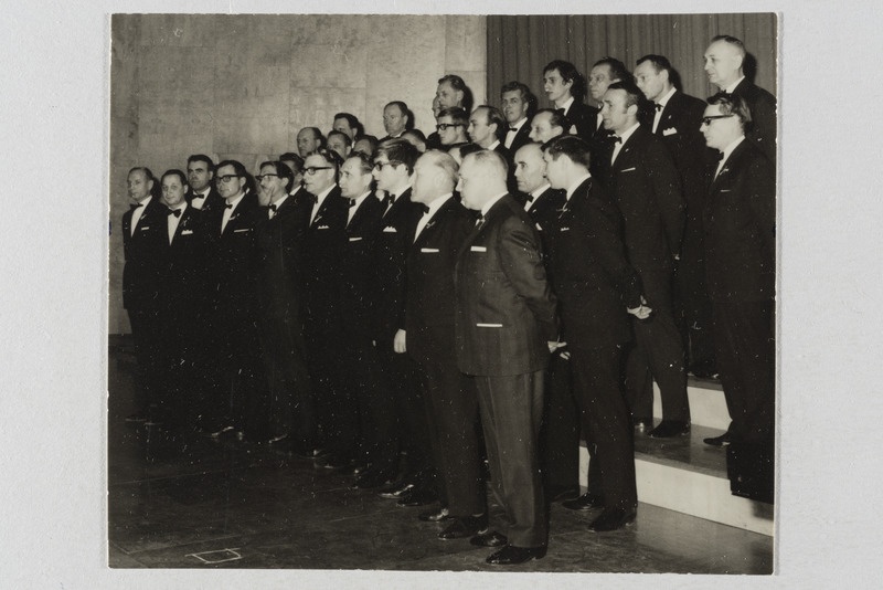 Rootsi eestlased, Göteborgi Eesti Meeskoor, esinemine.