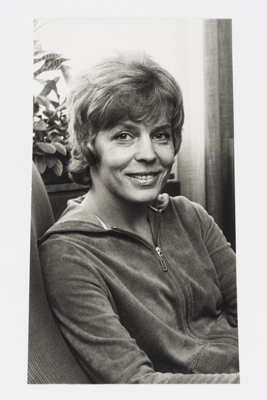 Naise portree, Rootsi ajakirjanik Alicia Lundberg