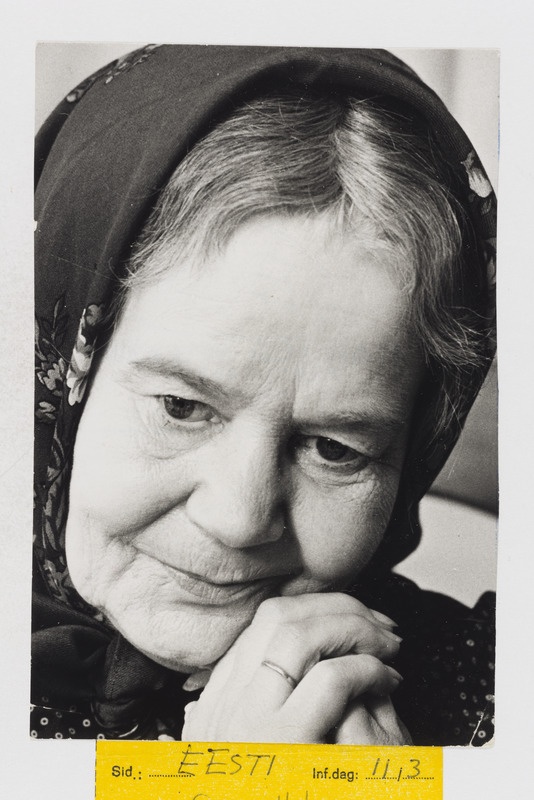 Naise portree, näitleja Maie Suurallik-Demchuk rollis