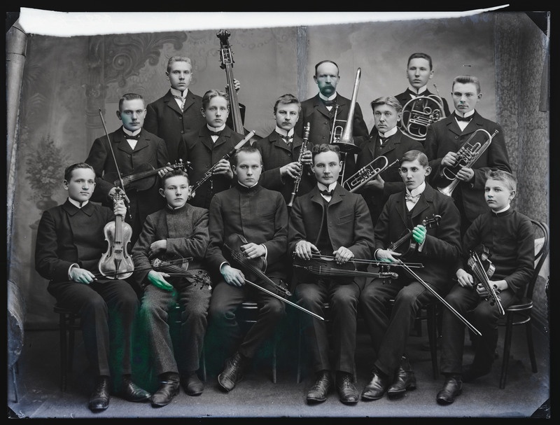 negatiiv Viljandi, orkester, dirigent Jaan Kalam, foto J. Riet, neg 8887, 1908 sügis