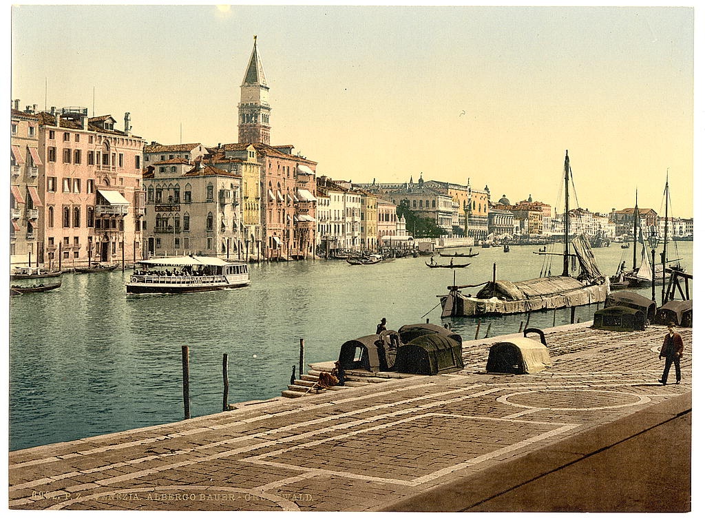 [hotel Bauer Grunewald, Venice, Italy] (Loc)