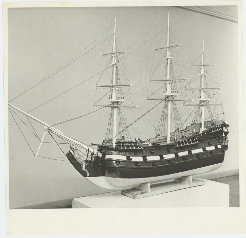 Laevamudeli "Hans Schade" vasak külg