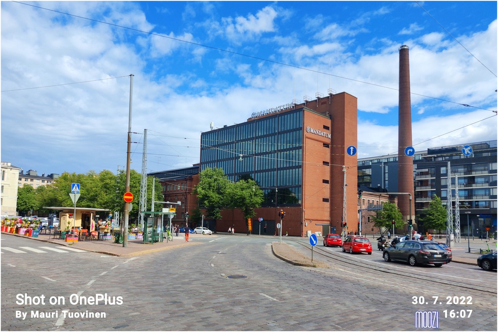 Sinebrychoffin panimo, Bulevardi 42 - 38. Vasemmalla Bulevardi 3. rephoto