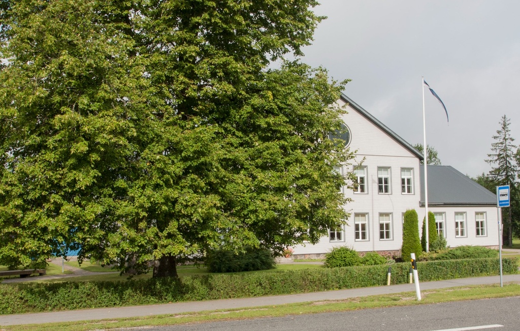 New-Vändra rural municipality Juurikaru 6-kl Start school building rephoto
