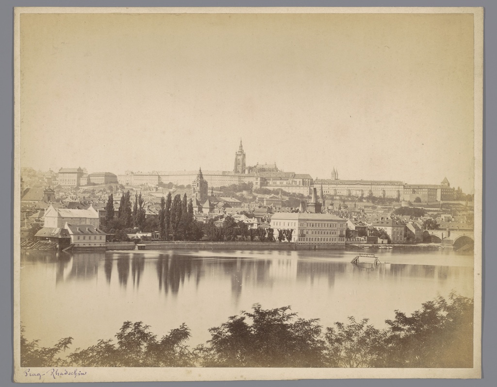 Gezicht op Hradschin en een deel van de oude stad Praag