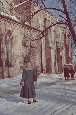 Tartu ülikooli teaduslik raamatukogu. Välisvaated. Veebruar 1958. a.  similar photo